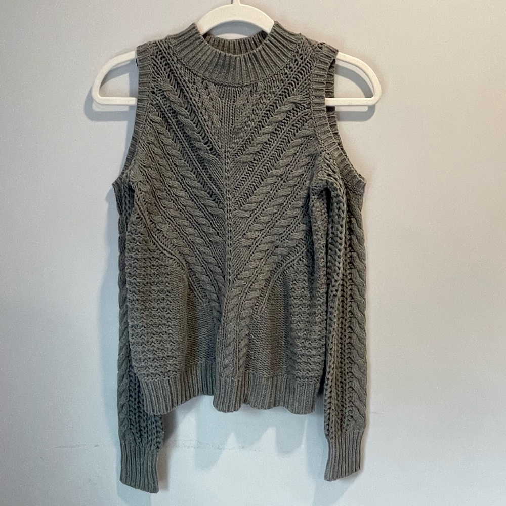 NWT Aeropostale Knit Cold Shoulder Crew Neck Sweater Grey Size XS